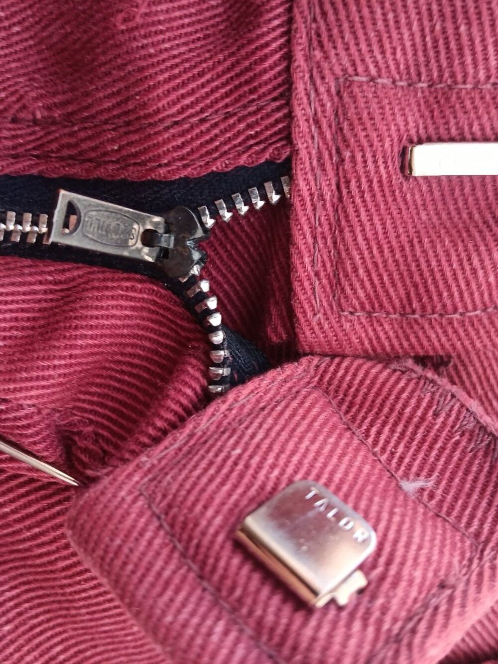 Vintage Mens Boootcut Jeans 29x27 70s PAINT RELIC BURGUNDY FLARE HIPPY JEANS